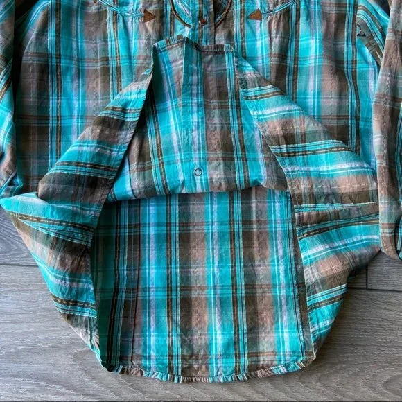 Life Style Green Plaid Western Shirt - Picture 7 of 13